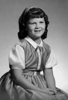 MINDY_9 YEARS OLD.JPG (10194 bytes)